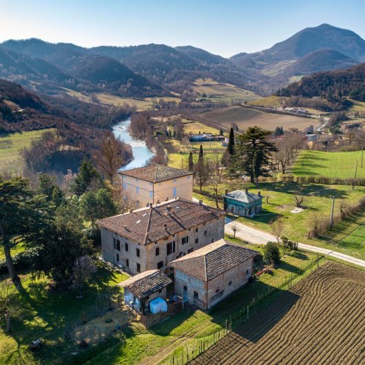Azienda Al di la'del Fiume